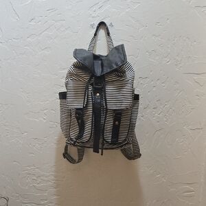 Expressions Chic Black and White Tote